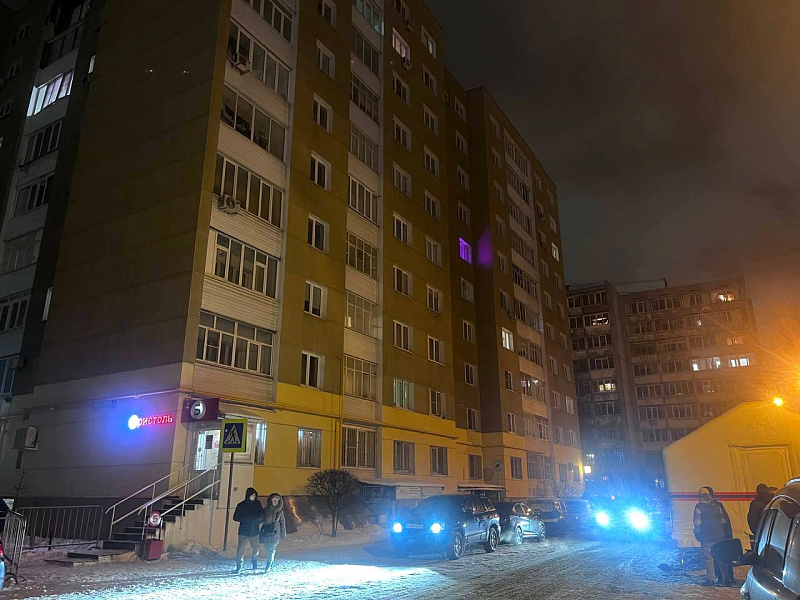 В доме № 8 по улице Виноградова проводятся восстановительные работы